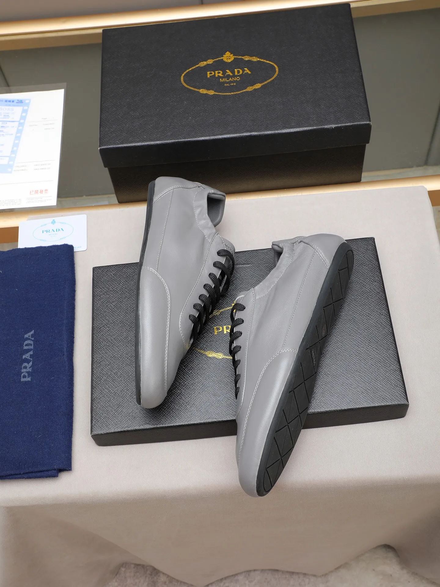 Men's shoes 💰520 PRADA, original version developed 1:1. Fabric sheepskin ➕Imported water-dyed sheep lining, rubber outsole, code number 38 to 44 (45 customized)